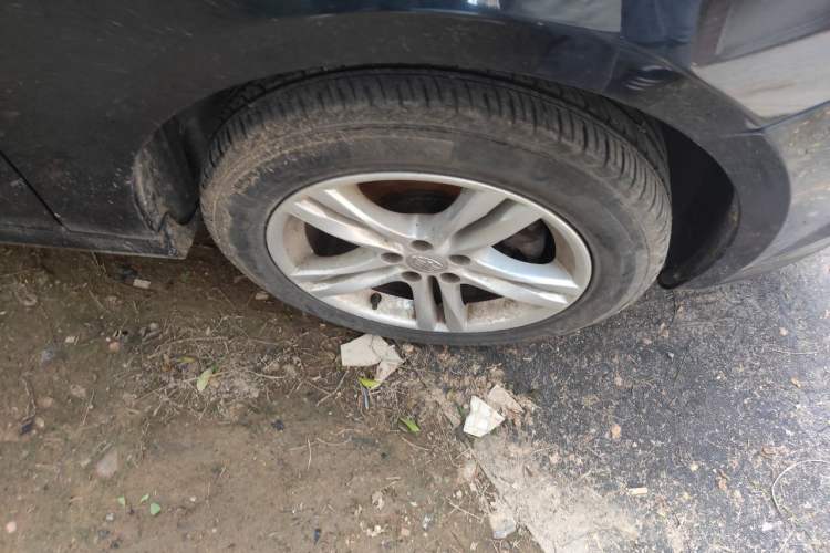Used Bestune B30 2016 1.6L manual luxury version Right Front Wheel Hub