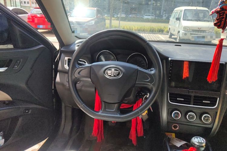 Used Bestune B30 2016 1.6L manual Comfort trim level Steering Wheel