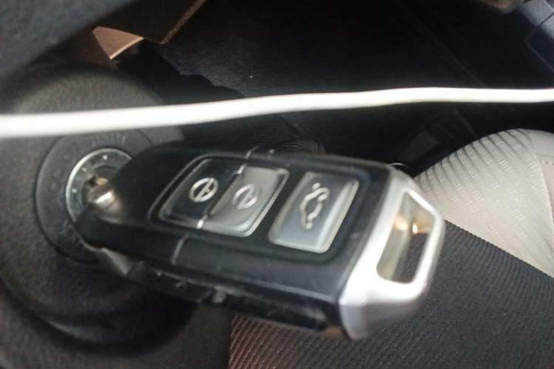 Used Bestune B30 2016 1.6L Automatic Luxury Model Vehicle Key