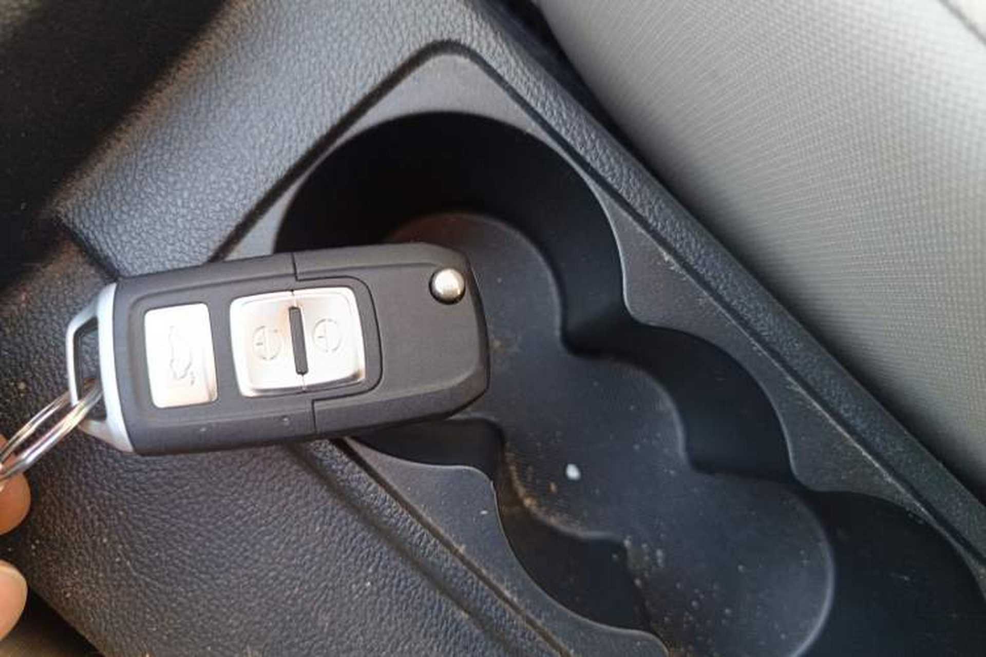 Used Bestune B30 2016 1.6L Automatic Luxury Model Vehicle Key