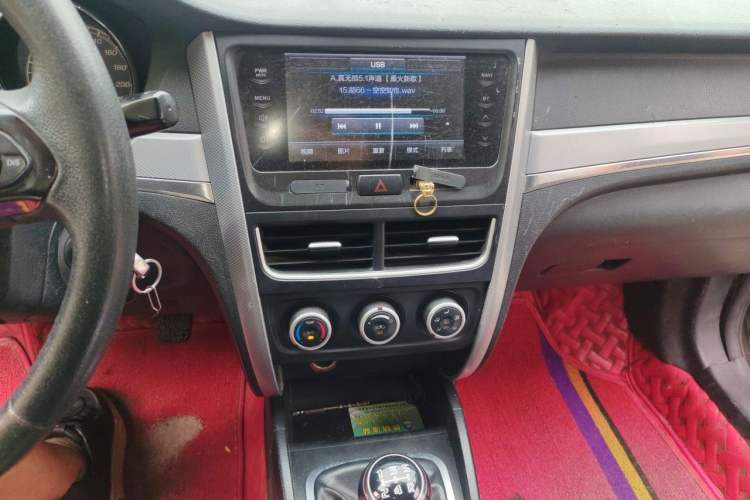 Used Bestune B30 2016 1.6L Manual Premium Edition Audio And AC Panel