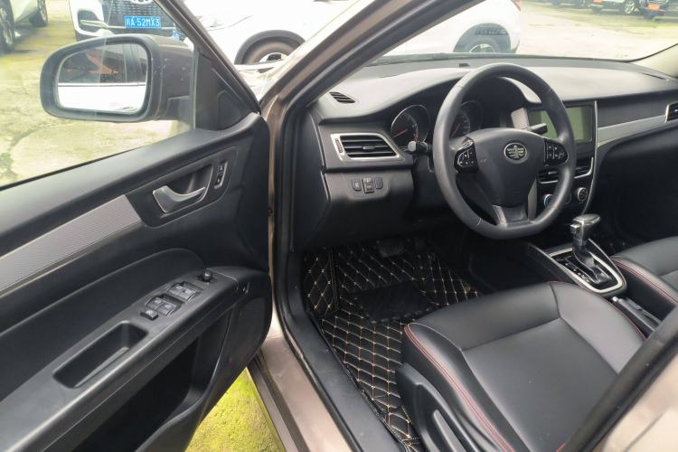 Used Bestune B30 2016 1.6L Automatic Luxury Model Driver Seat
