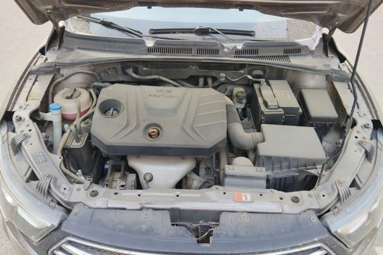 Used Bestune B30 2016 1.6L Automatic Premium Edition Engine Bay