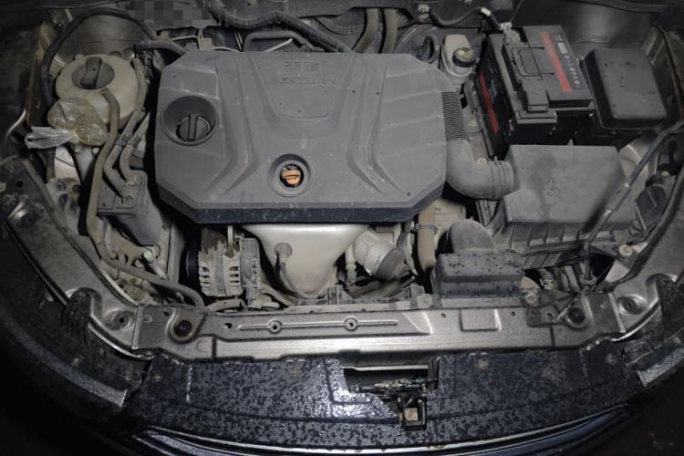 Used Bestune B30 2016 1.6L manual luxury version Engine Bay