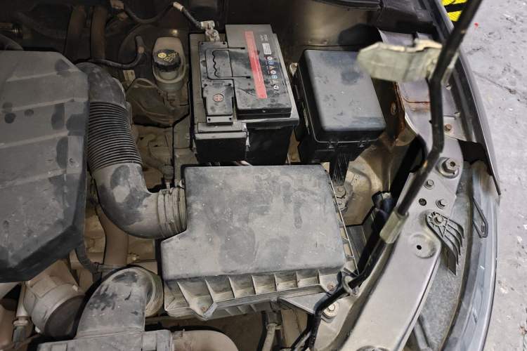 Used Bestune B30 2016 1.6L manual luxury version Engine Bay Left