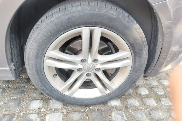 Used Bestune B30 2016 1.6L Automatic Luxury Model Exterior 4