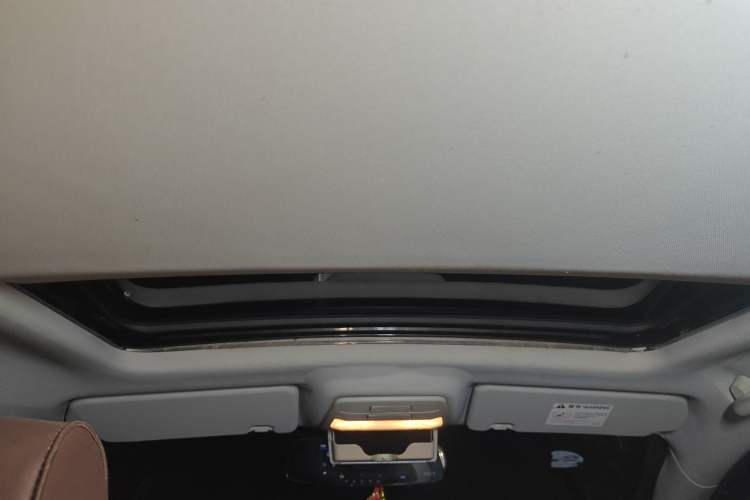 Used Bestune B30 2016 1.6L manual luxury version Headliner