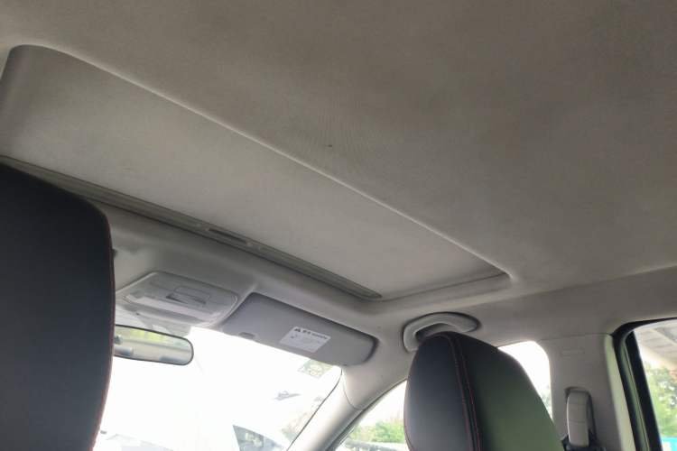 Used Bestune B30 2016 1.6L Automatic Luxury Model Headliner