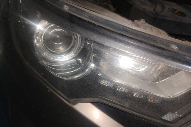 Used Bestune B30 2016 1.6L Automatic Luxury Model Right Front Headlight