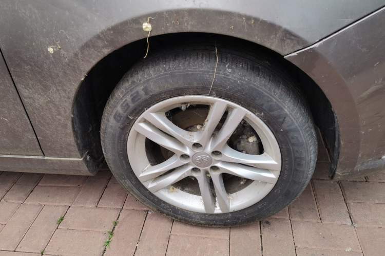 Used Bestune B30 2016 1.6L Automatic Luxury Model Right Front Wheel Hub