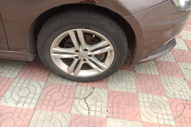 Used Bestune B30 2016 1.6L manual Comfort trim level Right Front Wheel Hub