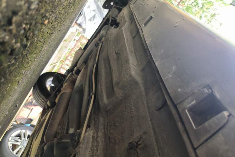 Used Bestune B30 2016 1.6L Automatic Luxury Model Right Side Sill