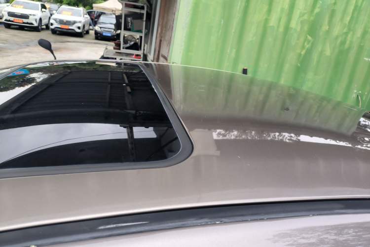 Used Bestune B30 2016 1.6L Automatic Luxury Model Roof