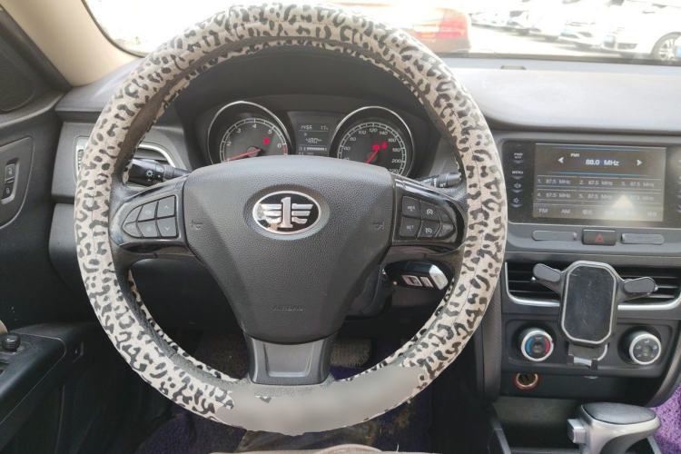 Used Bestune B30 2016 1.6L Automatic Premium Edition Steering Wheel