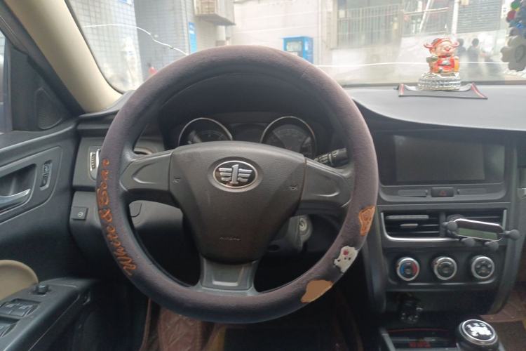 Used Bestune B30 2016 1.6L manual Comfort trim level Steering Wheel