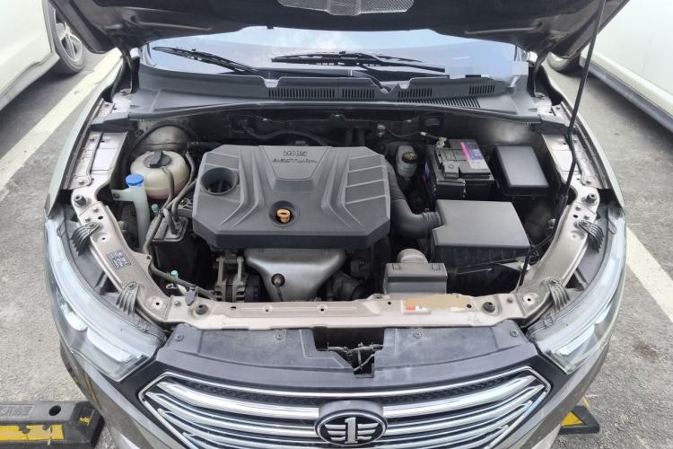 Used Bestune B30 2016 1.6L manual luxury version Engine Bay