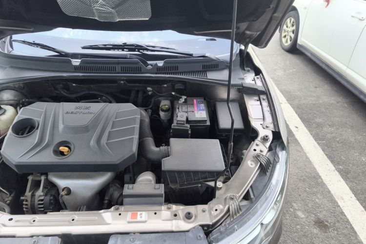 Used Bestune B30 2016 1.6L manual luxury version Engine Bay Left
