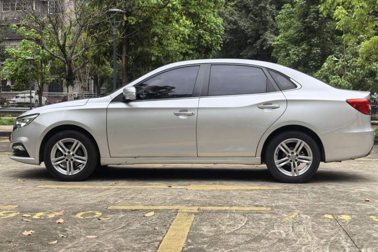Used Bestune B30 2016 1.6L manual luxury version Exterior 6