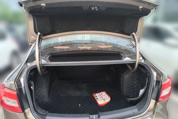 Used Bestune B30 2016 1.6L manual luxury version Trunk