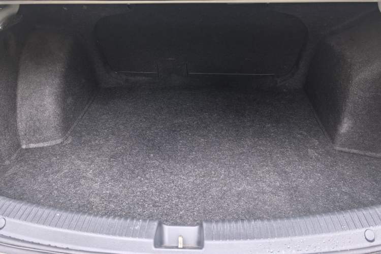 Used Bestune B30 2016 1.6L manual luxury version Trunk