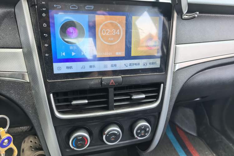 Used Bestune B30 2016 1.6L Automatic Premium Edition Audio And AC Panel