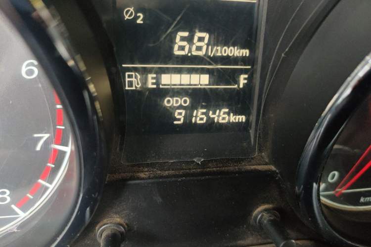 Used Bestune B30 2016 1.6L manual luxury version Odometer Close Up