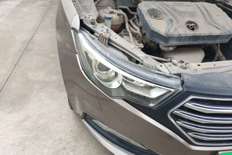 Used Bestune B30 2016 1.6L manual luxury version Right Front Headlight
