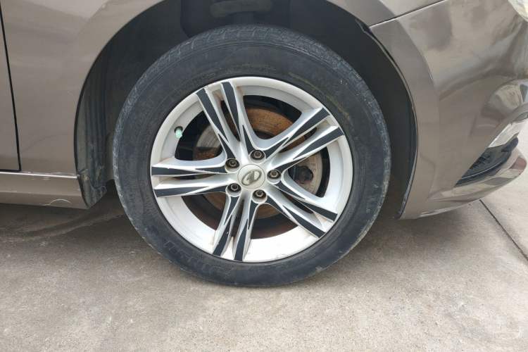 Used Bestune B30 2016 1.6L manual luxury version Right Front Wheel Hub