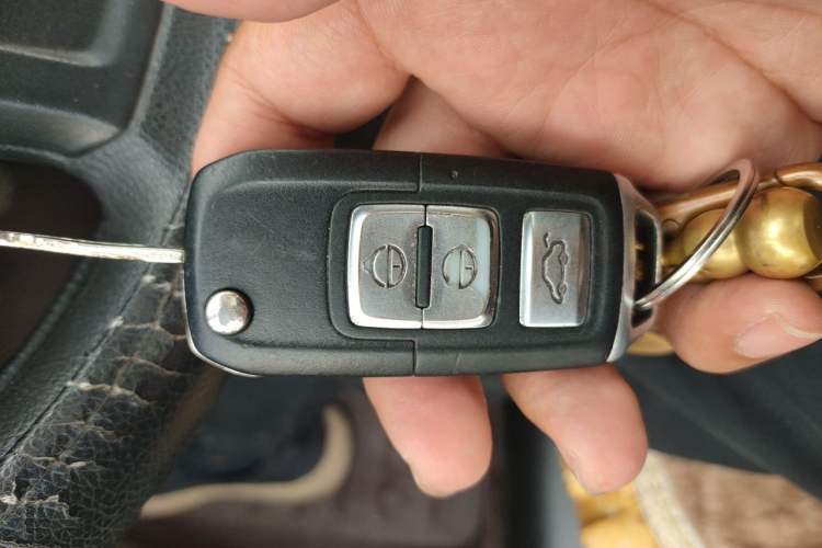 Used Bestune B30 2016 1.6L manual luxury version Vehicle Key