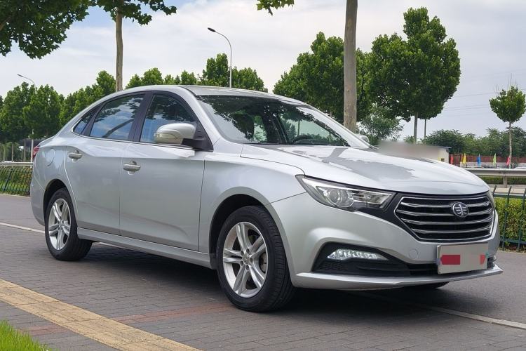 Used Bestune B30 2016 1.6L Automatic Luxury Model Exterior 5