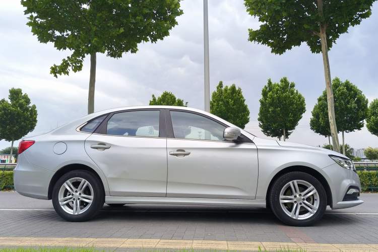 Used Bestune B30 2016 1.6L Automatic Luxury Model Exterior 9