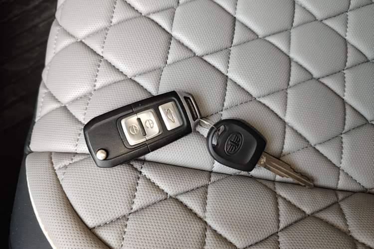 Used Bestune B30 2016 1.6L Automatic Luxury Model Interior 1