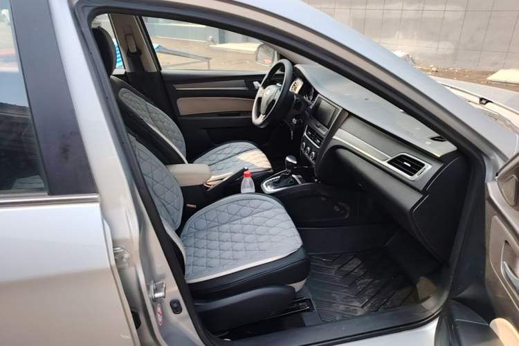 Used Bestune B30 2016 1.6L Automatic Luxury Model Right Front Seat
