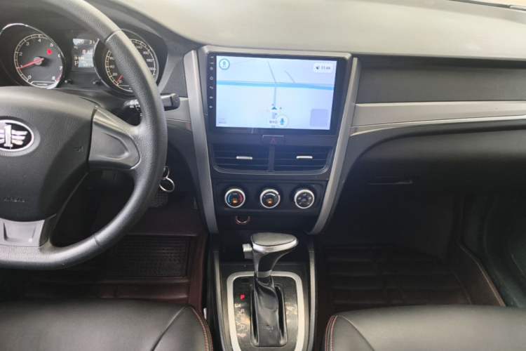 Used Bestune B30 2016 1.6L Automatic 10th Anniversary Edition Audio And AC Panel