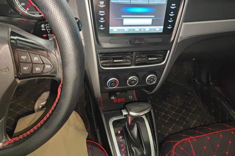 Used Bestune B30 2016 1.6L Automatic Luxury Model Audio And AC Panel