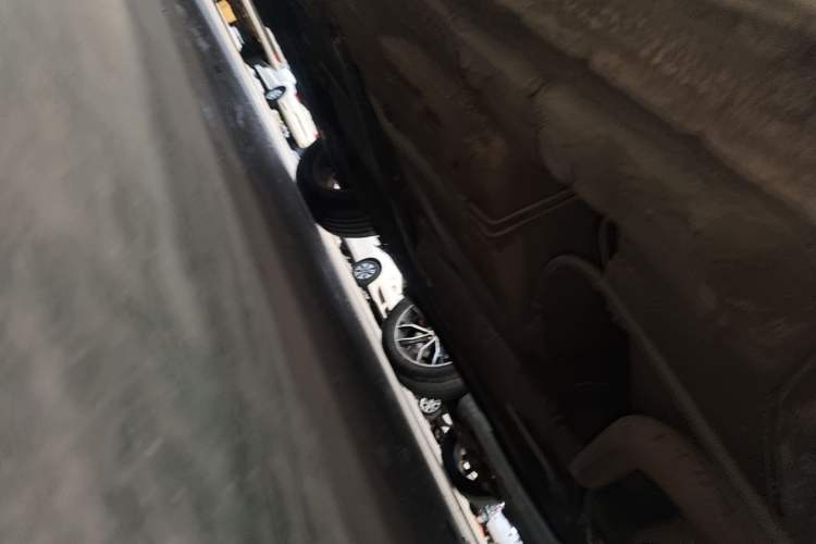 Used Bestune B30 2016 1.6L manual Comfort trim level Chassis Rear Left