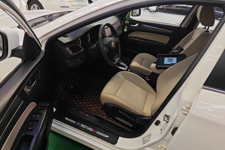 Used Bestune B30 2016 1.6L Automatic Luxury Model Driver Seat