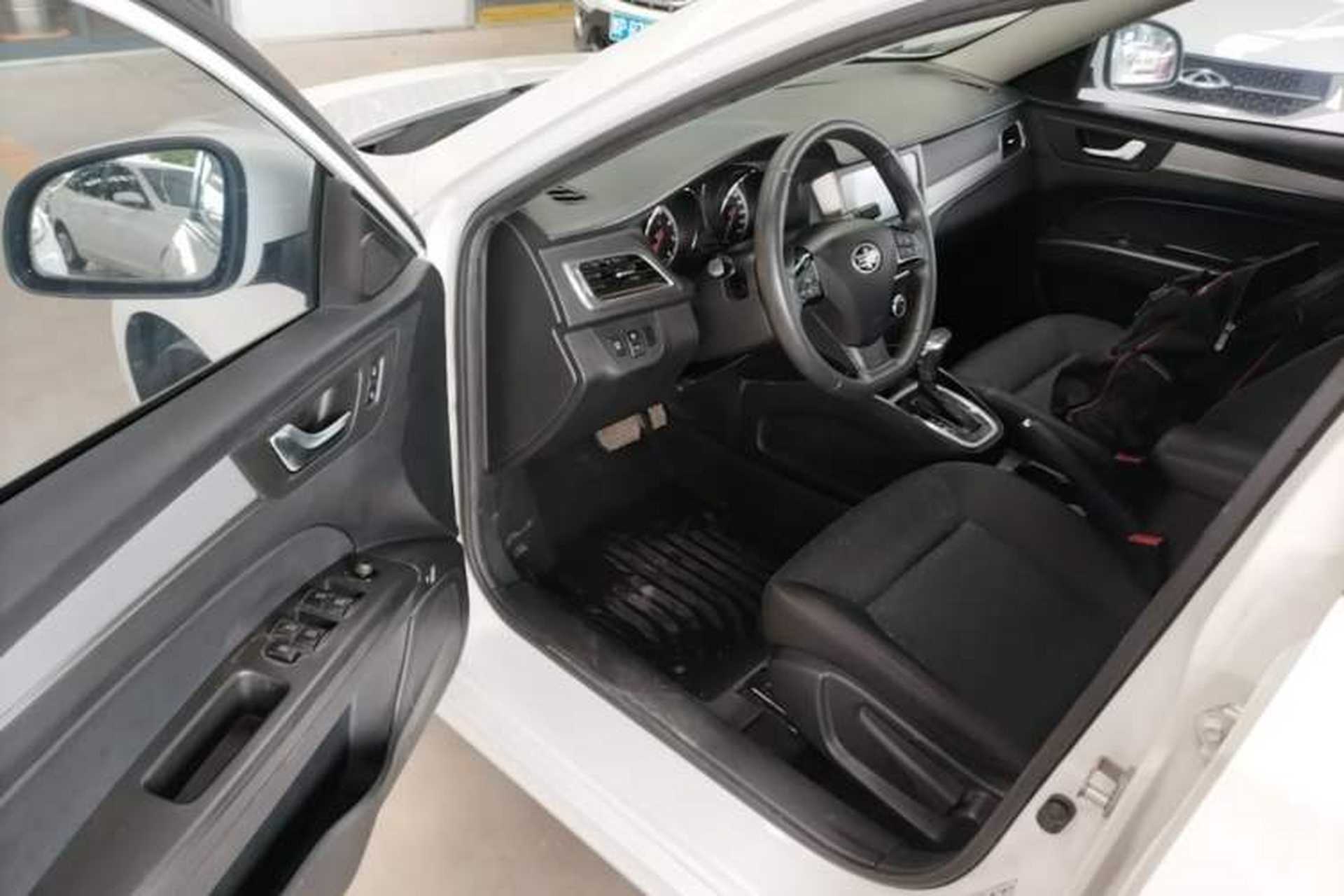 Used Bestune B30 2016 1.6L Automatic Luxury Model Driver Seat