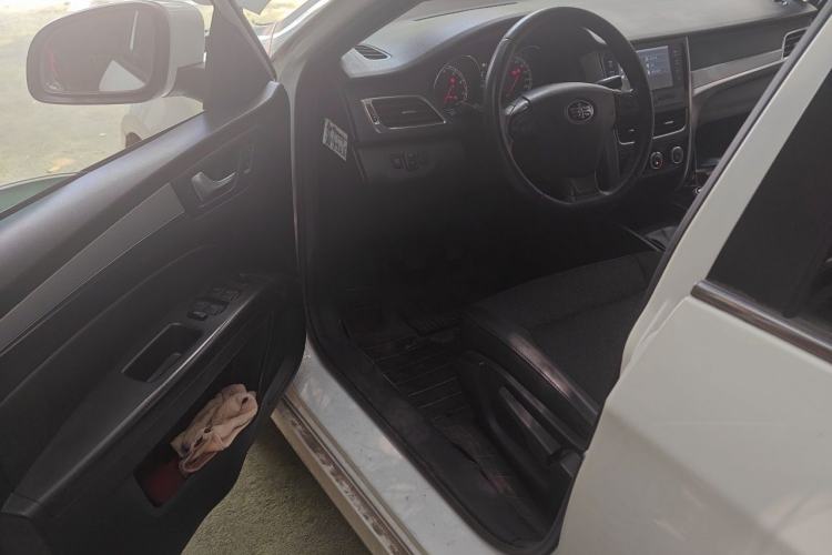 Used Bestune B30 2016 1.6L Manual Premium Edition Driver Seat