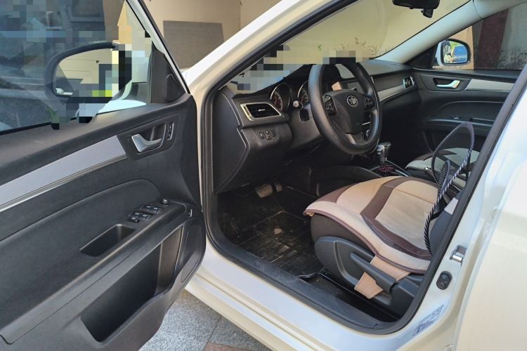 Used Bestune B30 2016 1.6L Automatic Luxury Model Driver Seat