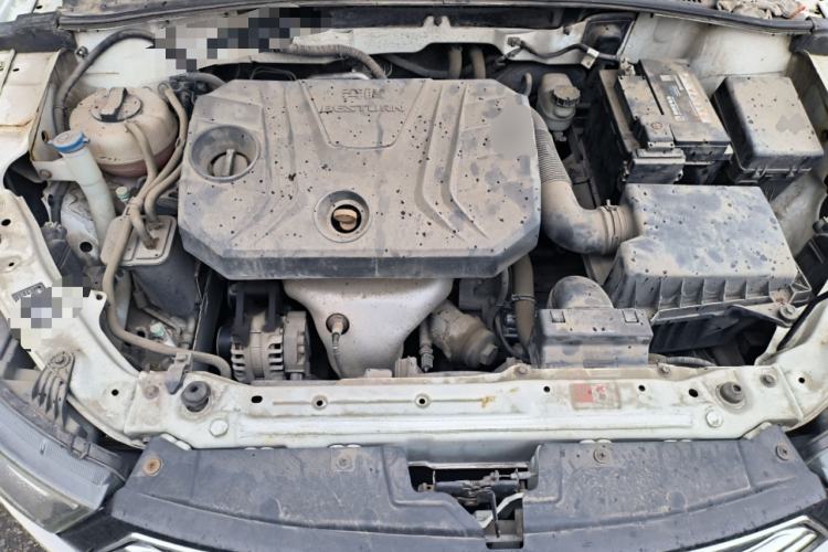 Used Bestune B30 2016 1.6L manual luxury version Engine Bay