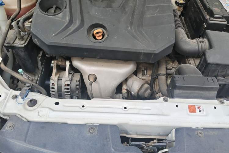 Used Bestune B30 2016 1.6L Automatic Luxury Model Engine Bay