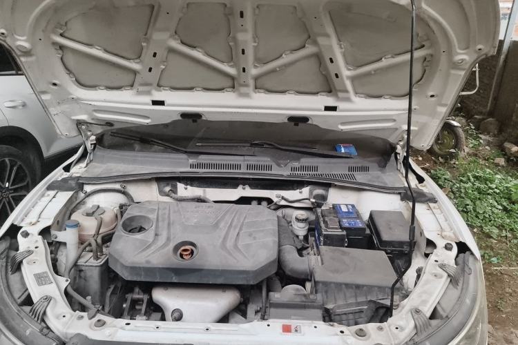 Used Bestune B30 2016 1.6L manual luxury version Engine Bay