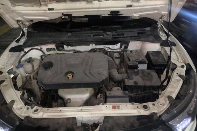 Used Bestune B30 2016 1.6L manual luxury version Engine Bay