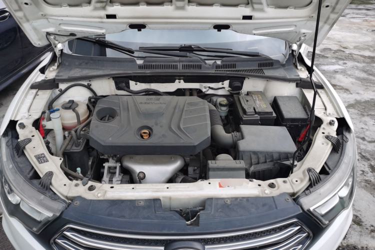 Used Bestune B30 2016 1.6L manual luxury version Engine Bay