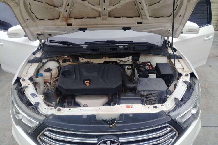 Used Bestune B30 2016 1.6L Automatic Luxury Model Engine Bay