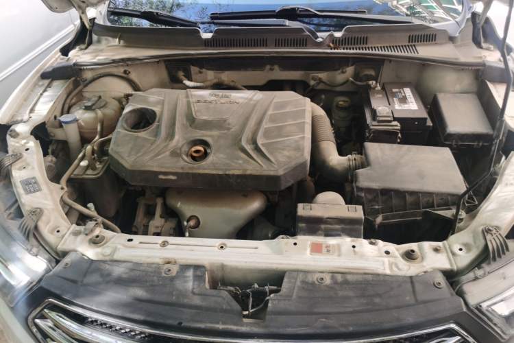Used Bestune B30 2016 1.6L manual luxury version Engine Bay
