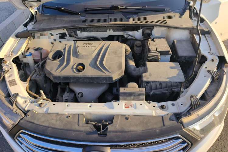 Used Bestune B30 2016 1.6L manual luxury version Engine Bay