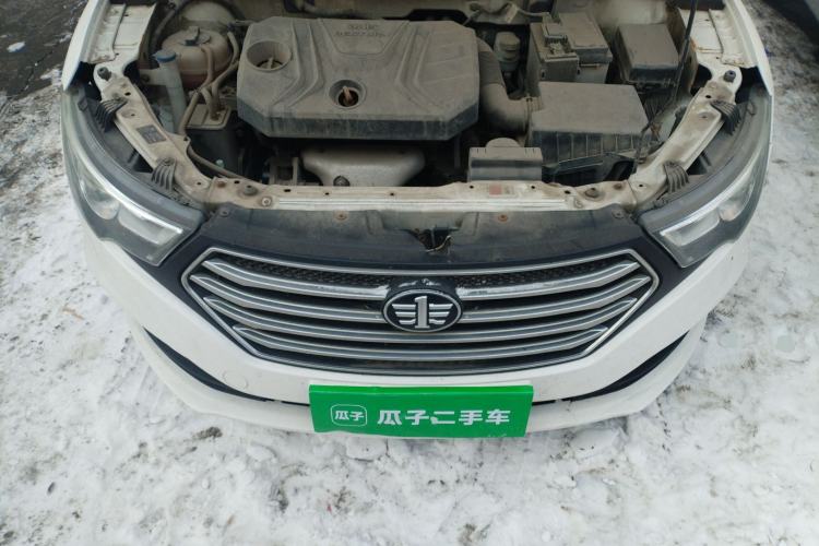 Used Bestune B30 2016 1.6L manual luxury version Engine Bay
