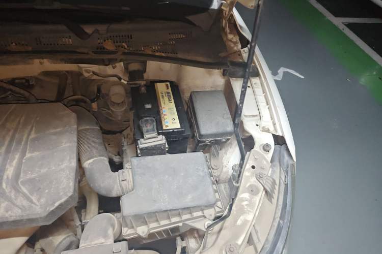Used Bestune B30 2016 1.6L manual luxury version Engine Bay Left